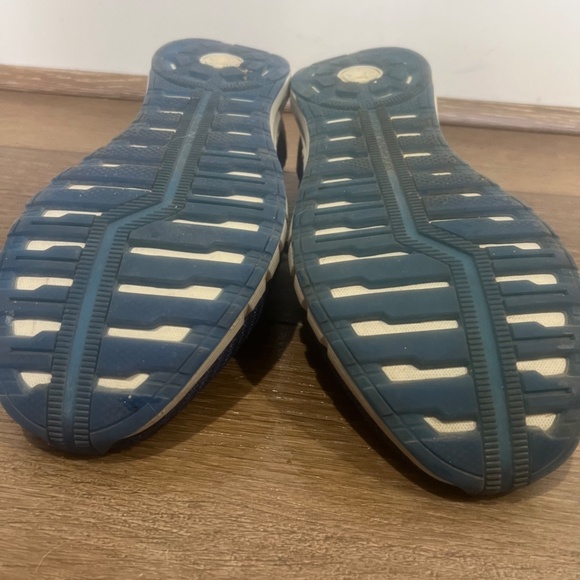 Under Armour Hovr Sonic Women's Running Shoe, Bluetooth Technology, Size 9, Blue - Picture 10 of 11